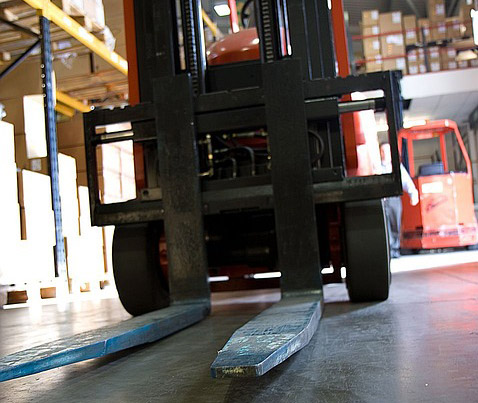 Remont i prodaja novih i polovnih viljuškara